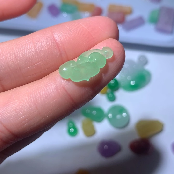 翡翠未镶嵌颈饰1挂件