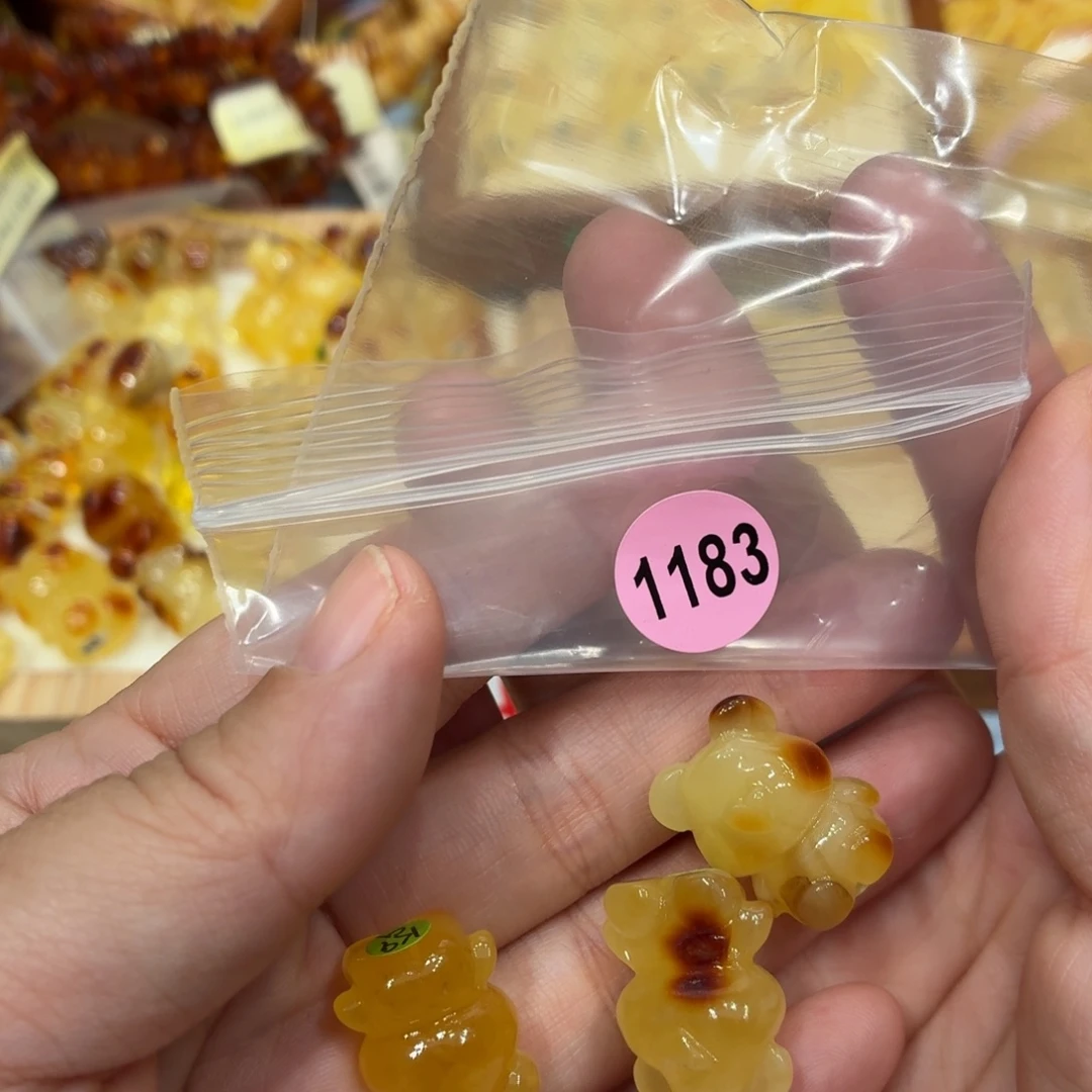 w***.琥珀未镶嵌珠宝奇石