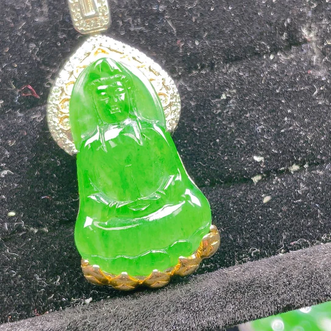 翡翠颈饰未镶嵌19，