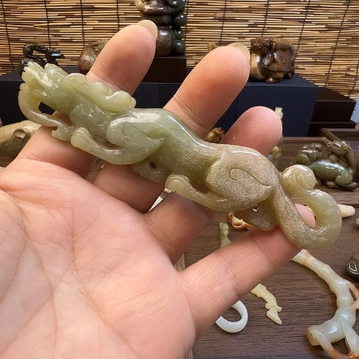未镶嵌和田玉（糖玉）挂件