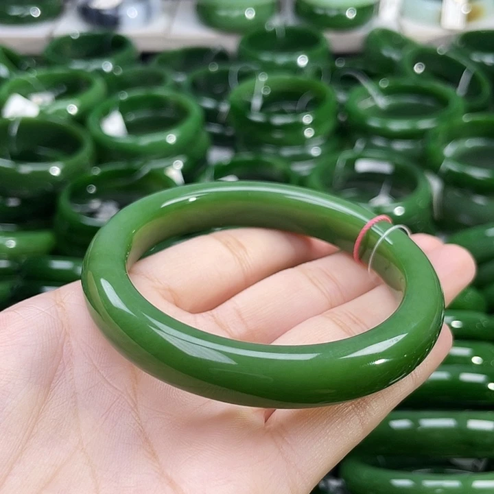 未镶嵌手镯和田玉（碧玉）