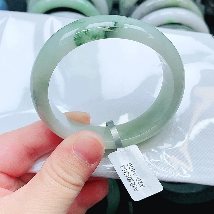 翡翠未镶嵌手镯20
