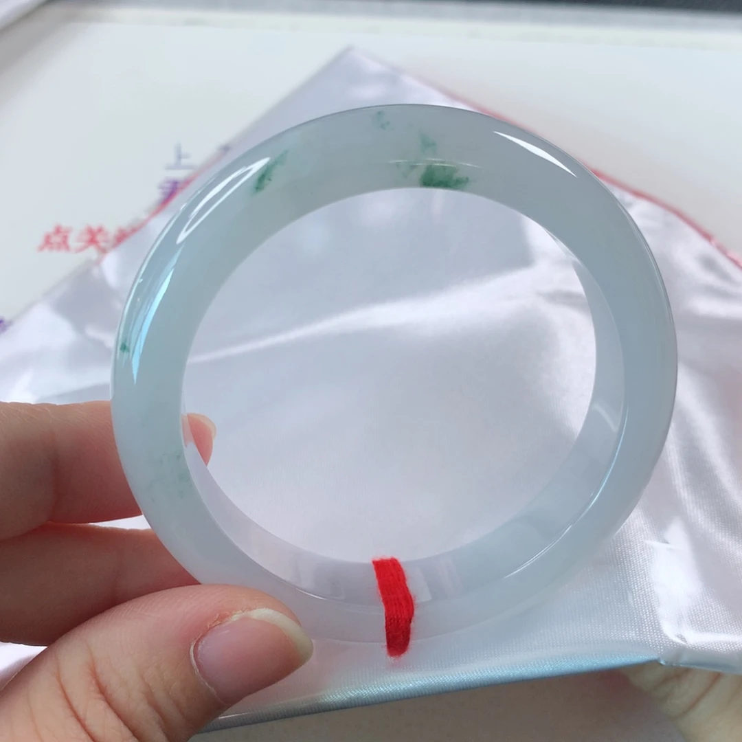 未镶嵌手镯翡翠。*.