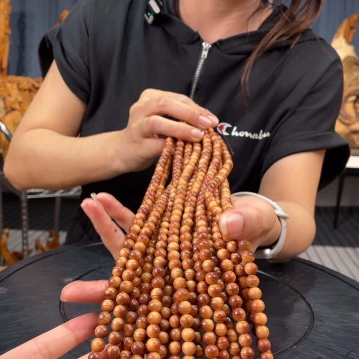 柏木（崖柏）手串0.8×108