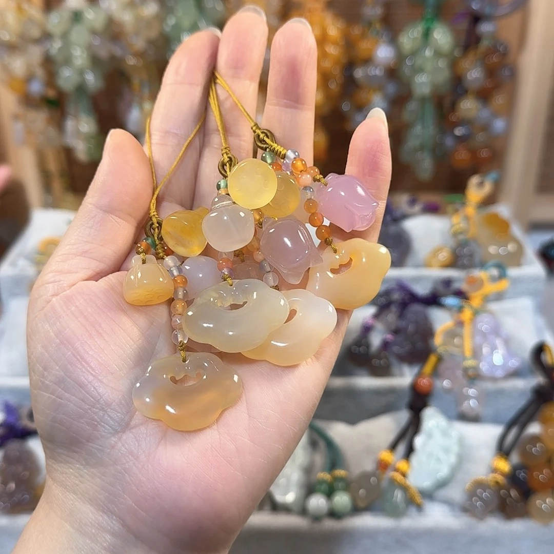 玛瑙/玉髓挂件福利款不挑不拣通货带有包容点未镶嵌