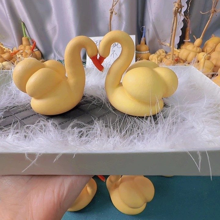 一***光大叶紫檀（黑酸枝木类）