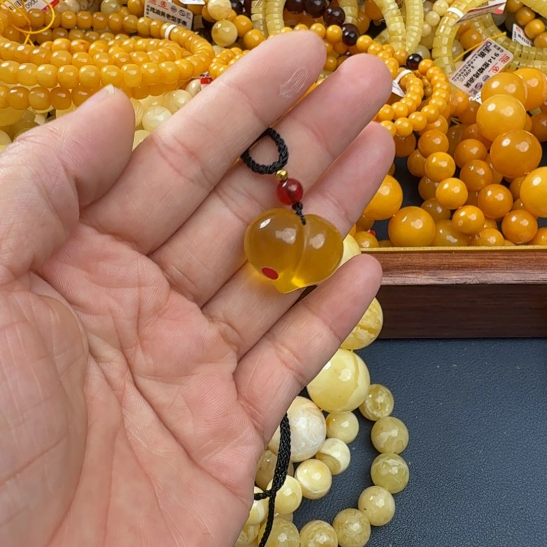 琥珀未镶嵌珠宝奇石