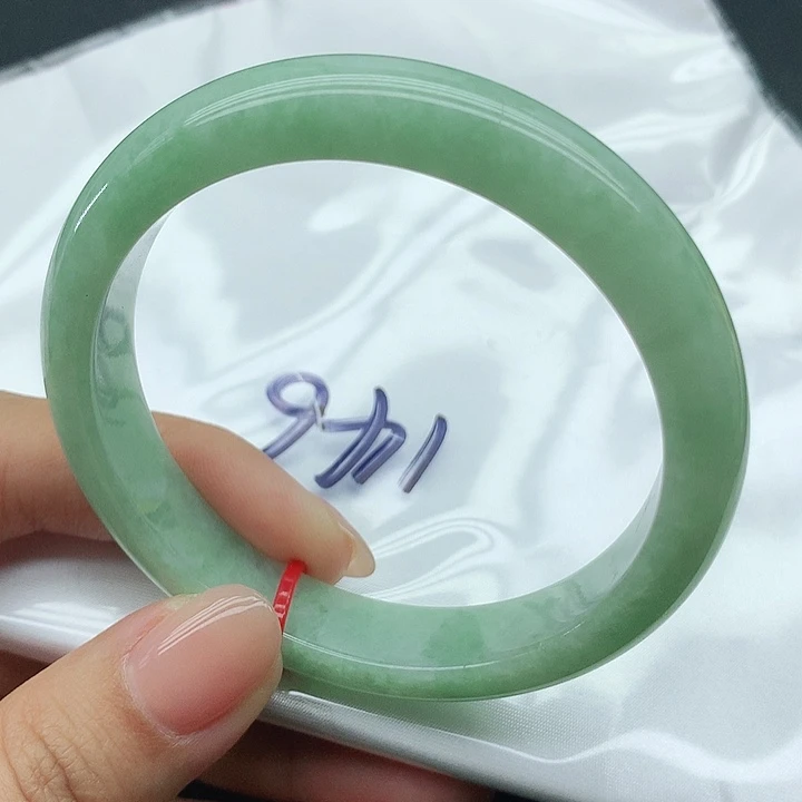 未镶嵌手镯翡翠146