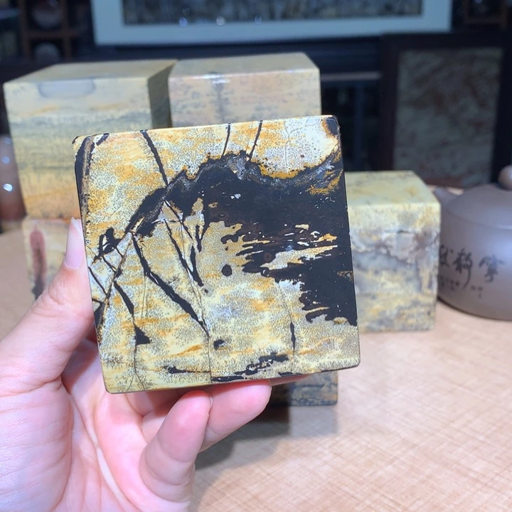 ，广西国画石摆件，收藏观赏