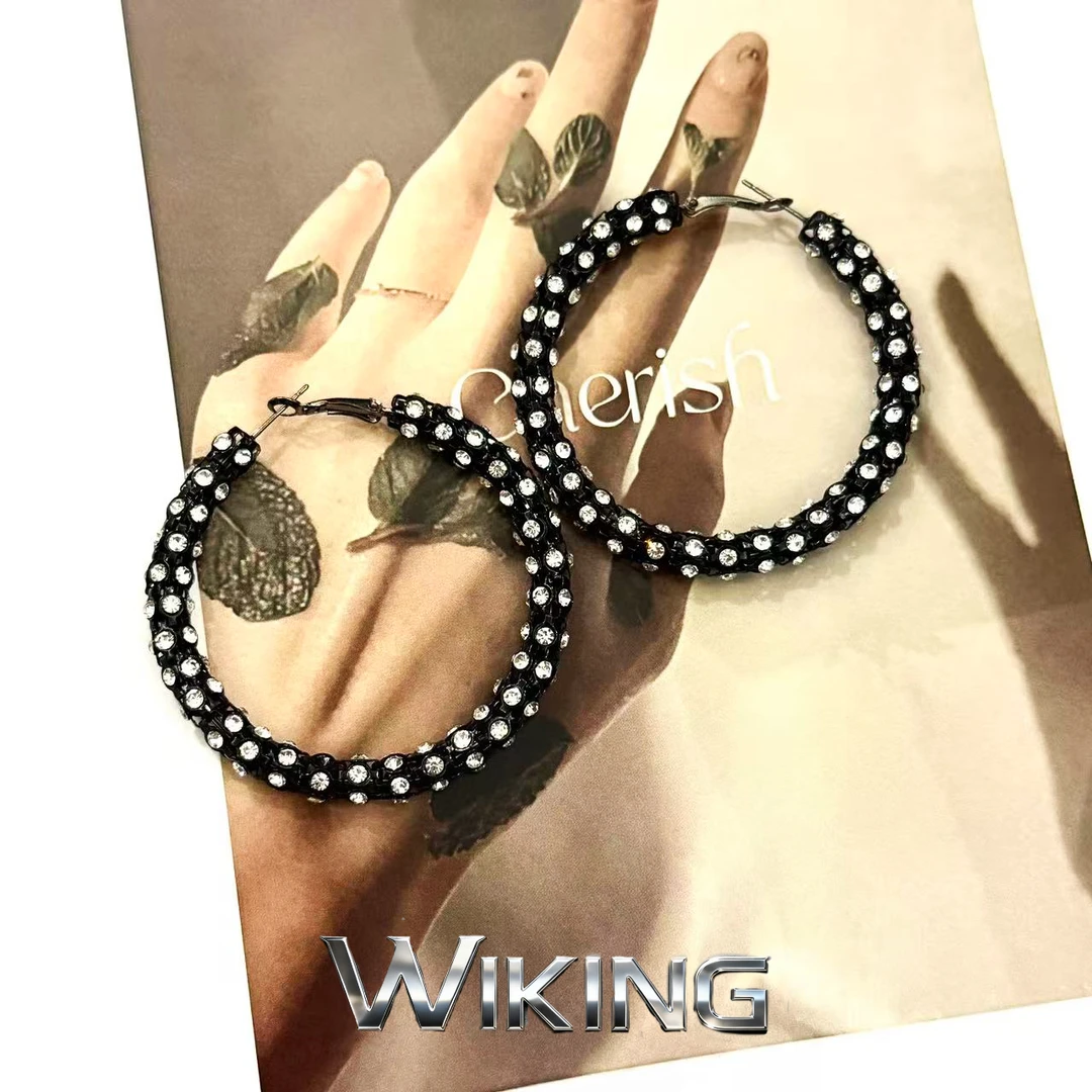 铜合金锆石耳饰 王大嘴原创 ”黑圈银钻“时尚黑色镂空镶钻耳圈A349