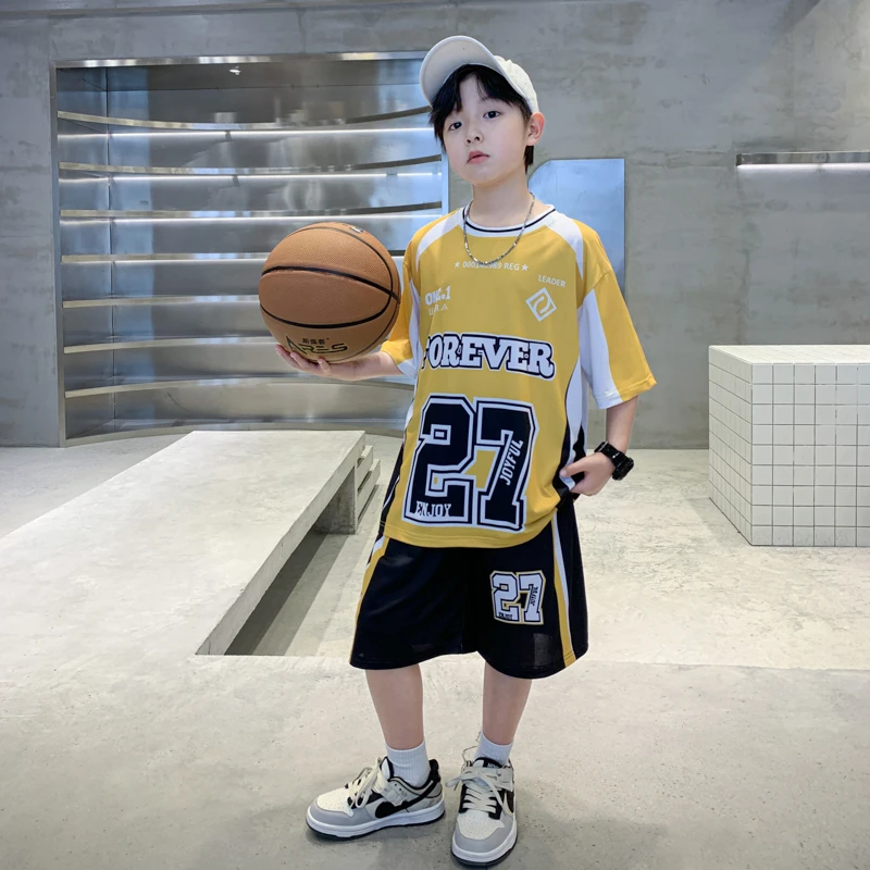 男童运动套装夏季薄款2025新款儿童装专业透气篮球服速干大童套装