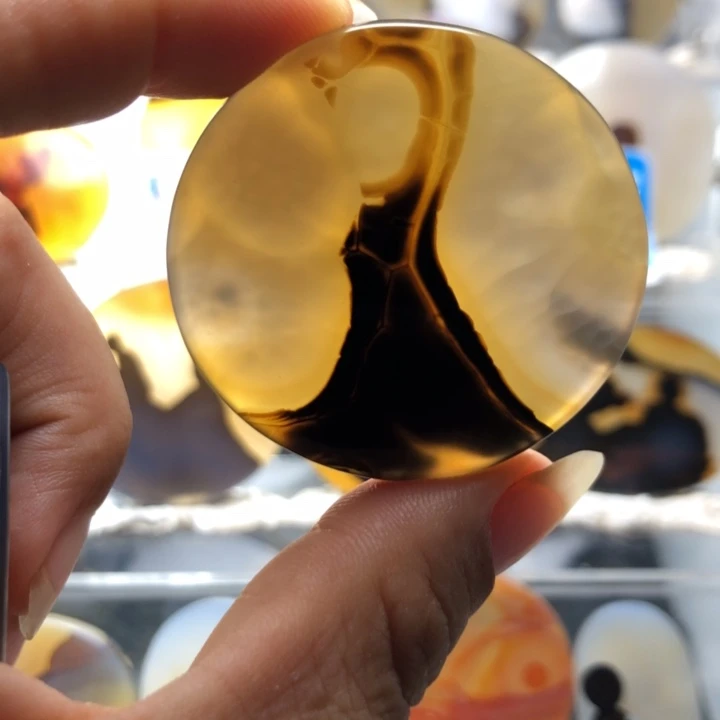 合金玛瑙/玉髓珠宝奇石49