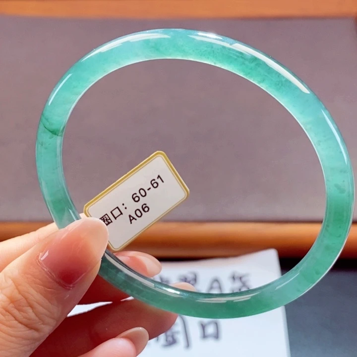 翡翠未镶嵌手镯翡翠手镯14