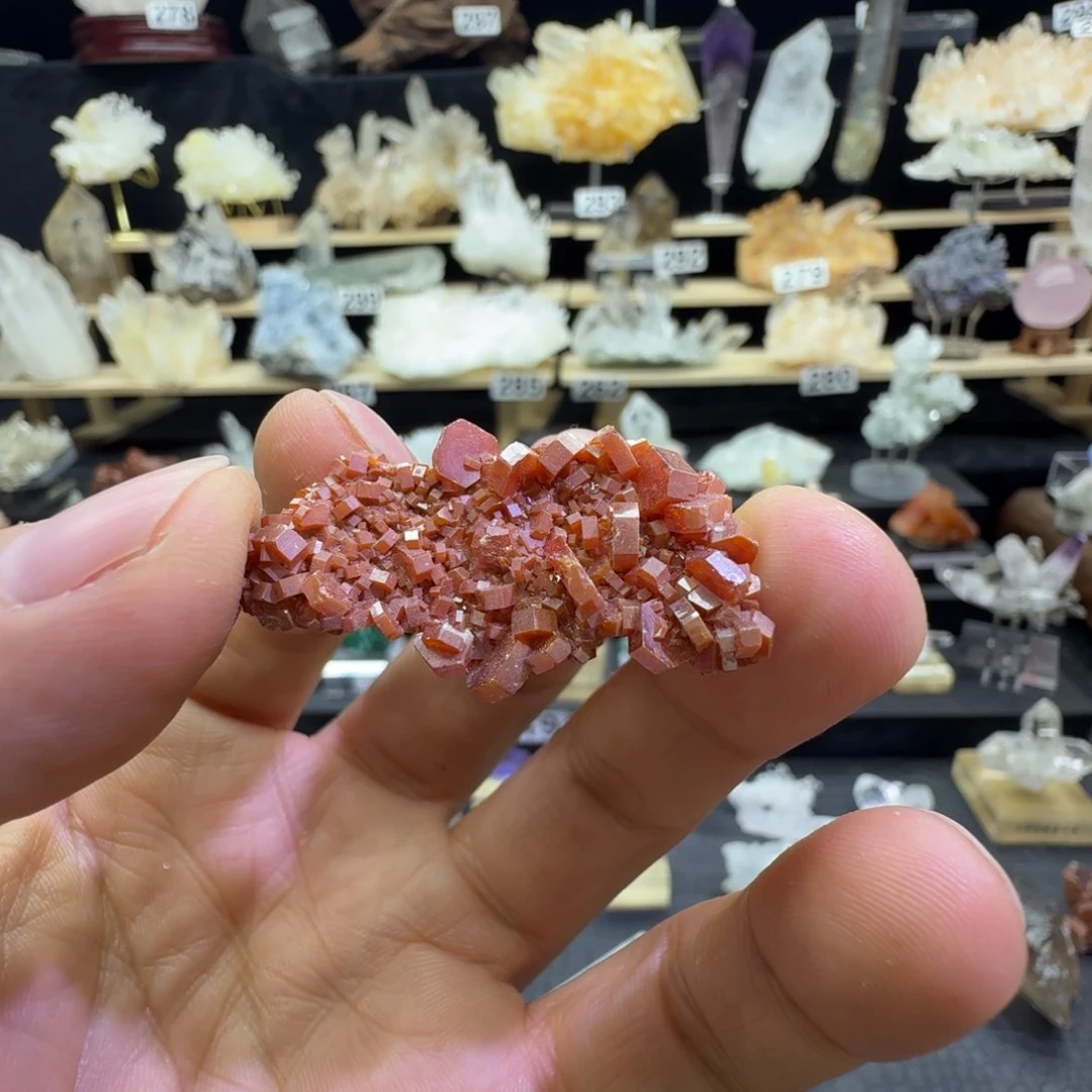 石材天然水晶摆件