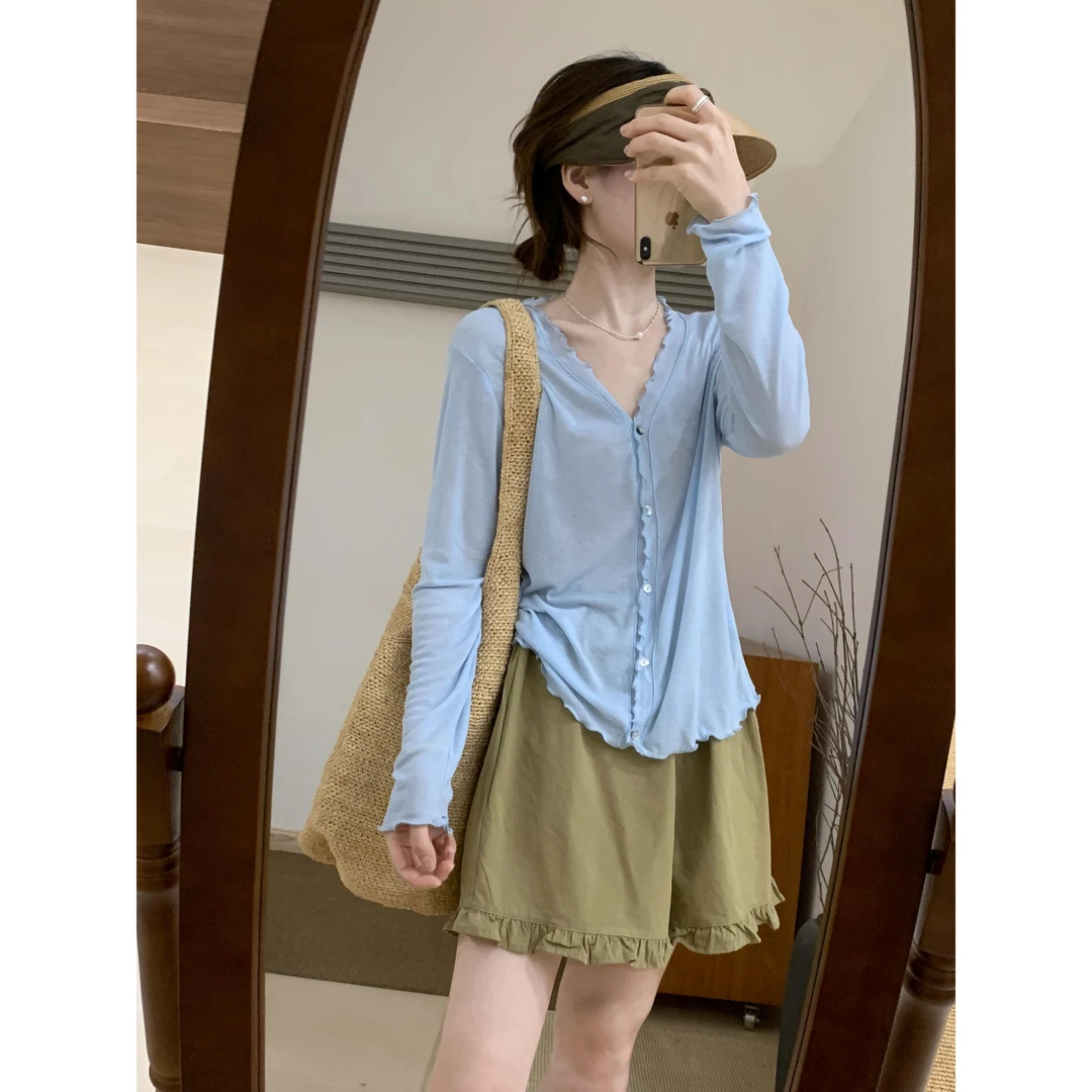 2025年法式气质甜美可爱木耳边V领直筒宽松薄款复古毛针织衫套装