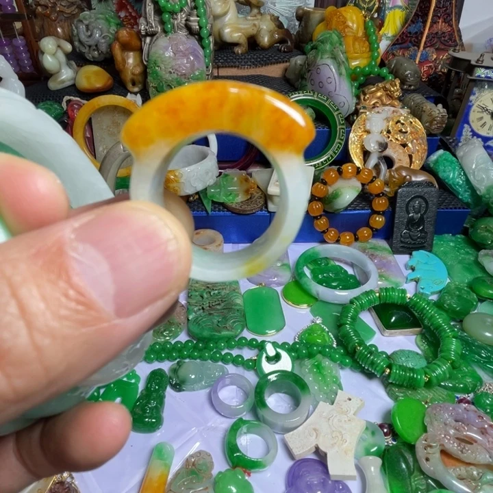 方***雨滴血莲花菩提把件