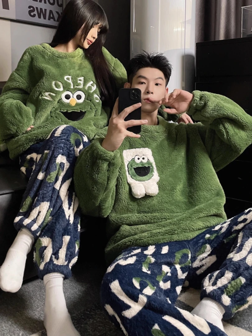 秋冬季珊瑚绒情侣睡衣女款加绒加厚卡通男士新款法兰绒冬天家居服