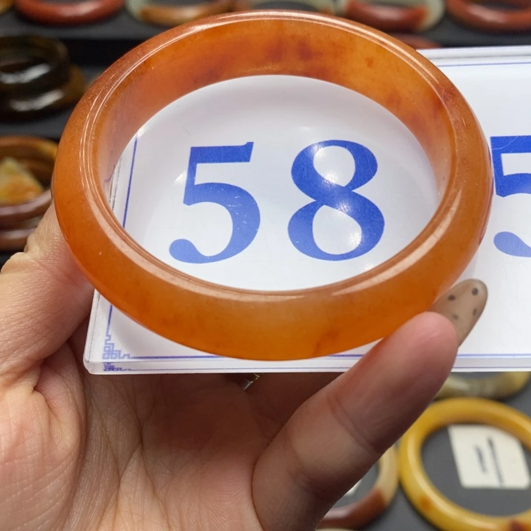 石英质玉（黄龙玉）手镯未镶嵌