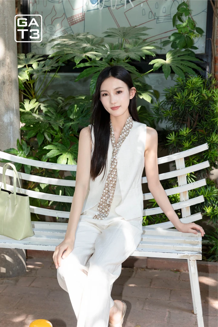 高级感白色亚麻无袖马甲阔腿裤时尚气质套装