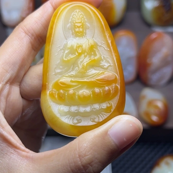 和田玉未镶嵌颈饰