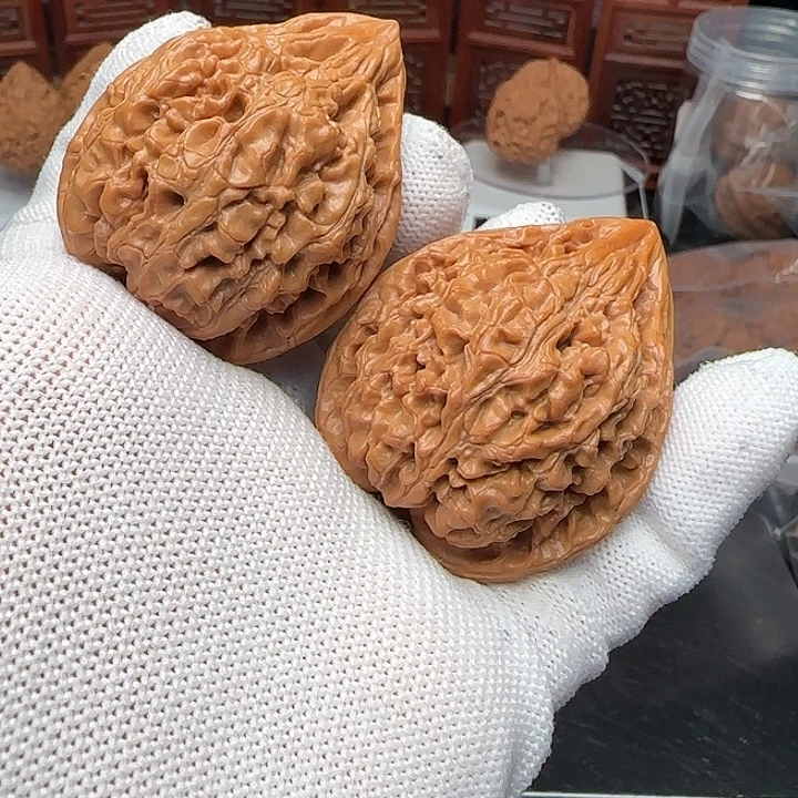 文玩核桃吊坠坐佛41福利