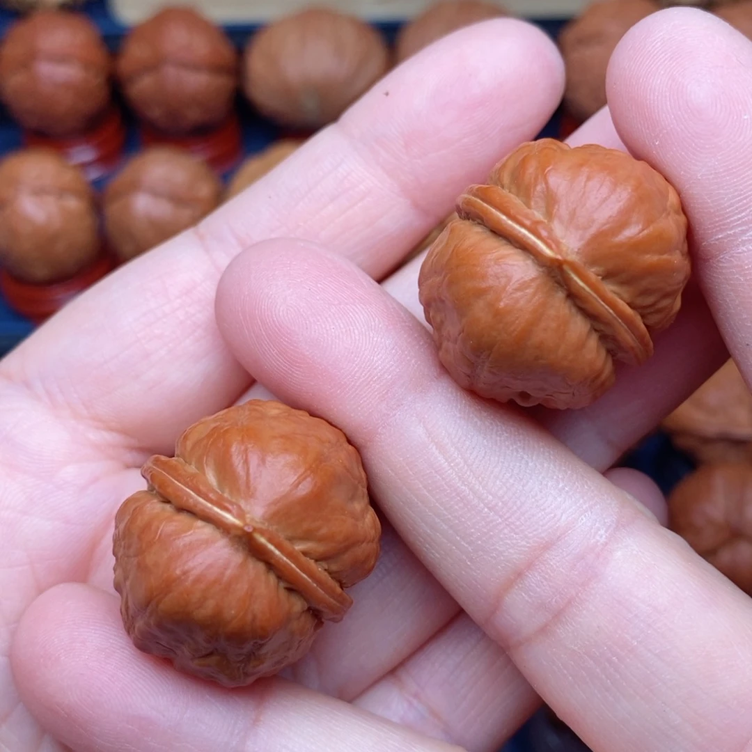 把件文玩核桃手捻元宝墩