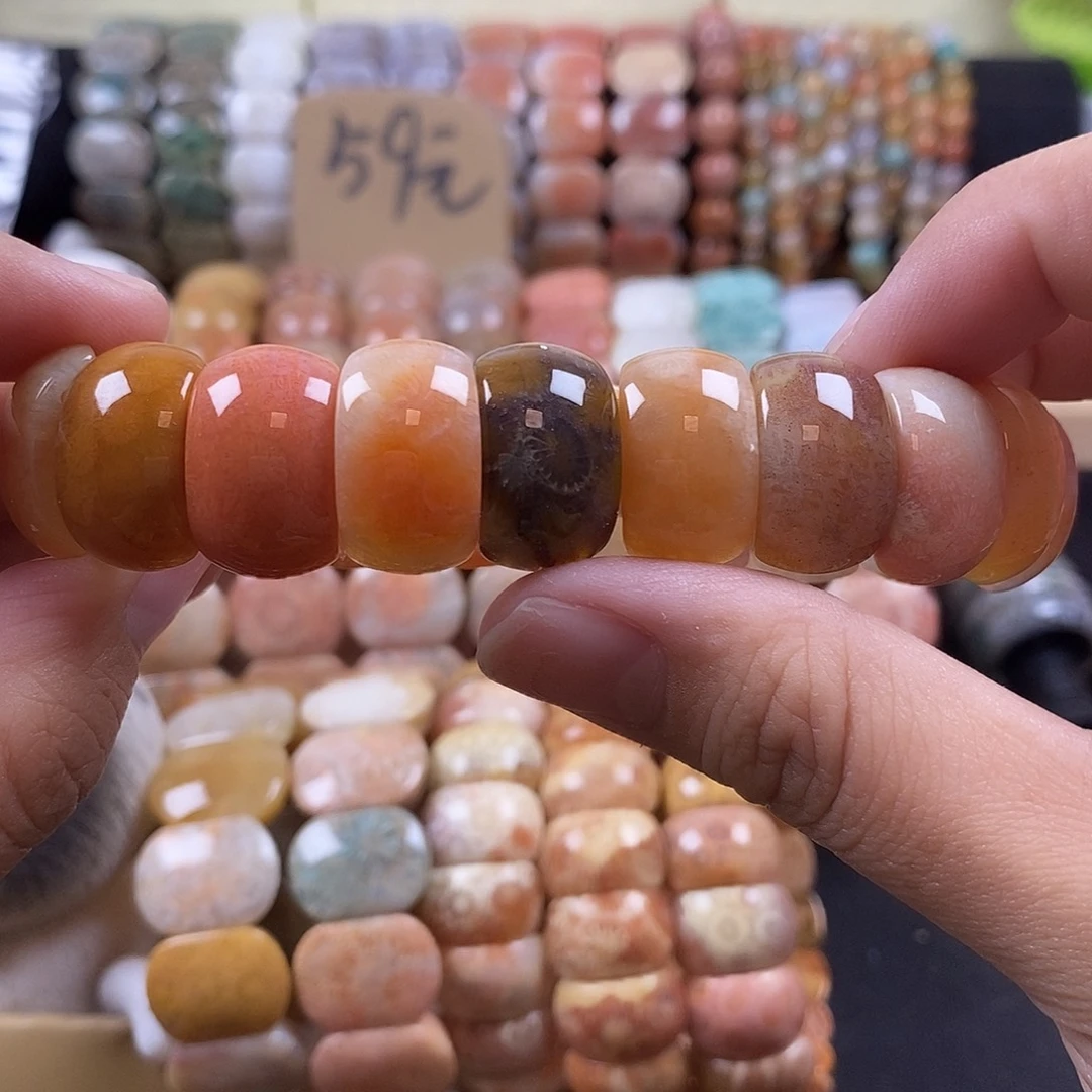 硅化珊瑚（珊瑚玉）未镶嵌手牌65