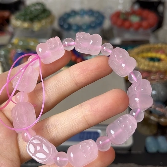 水晶手链未镶嵌矿坑