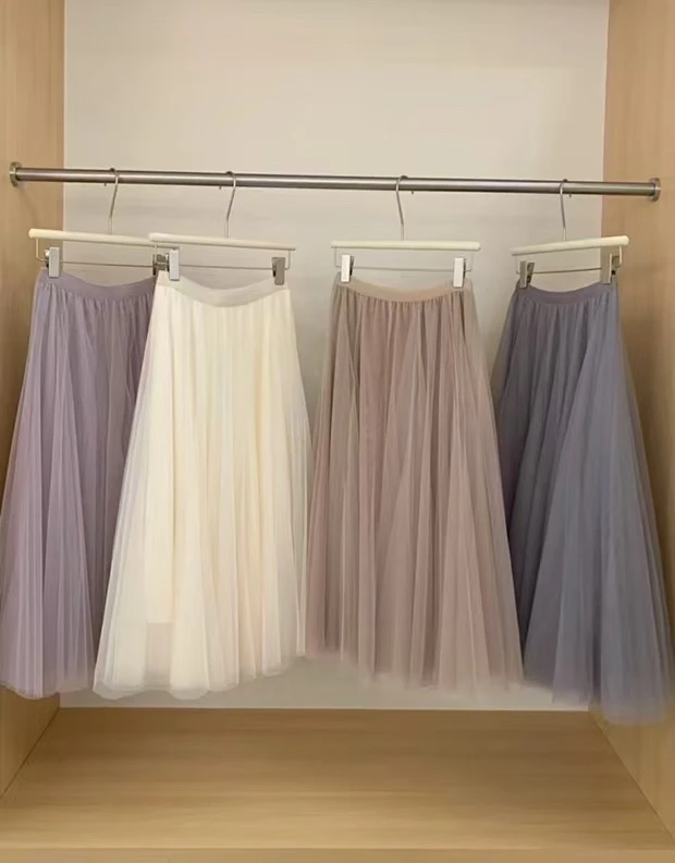 【三顺服饰】｛蕾丝裙｝荷叶摆