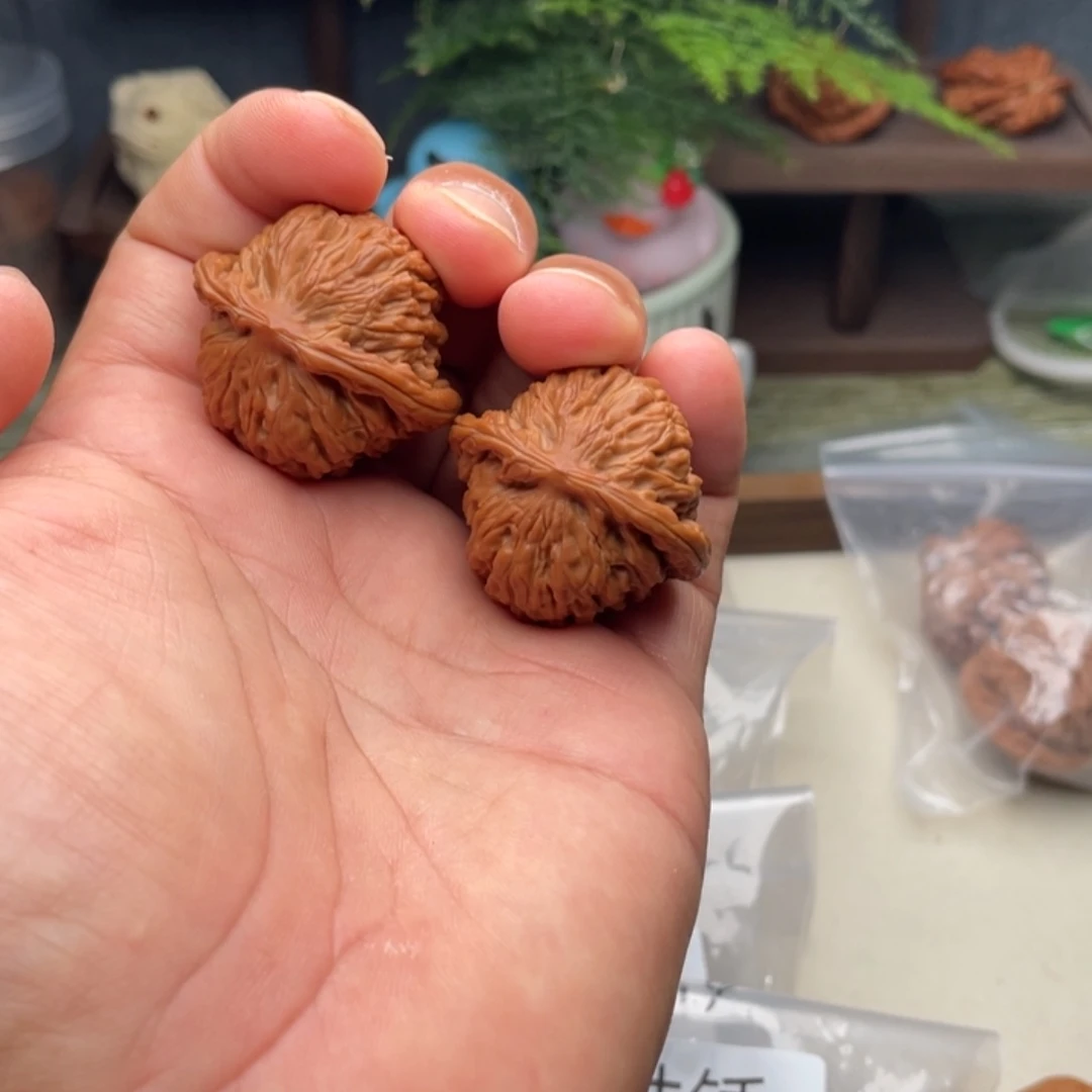 枫***晚文玩核桃吊坠汉高楼
