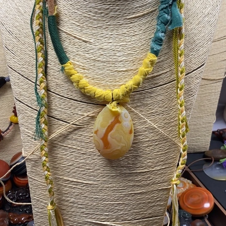 玛瑙/玉髓未镶嵌颈饰