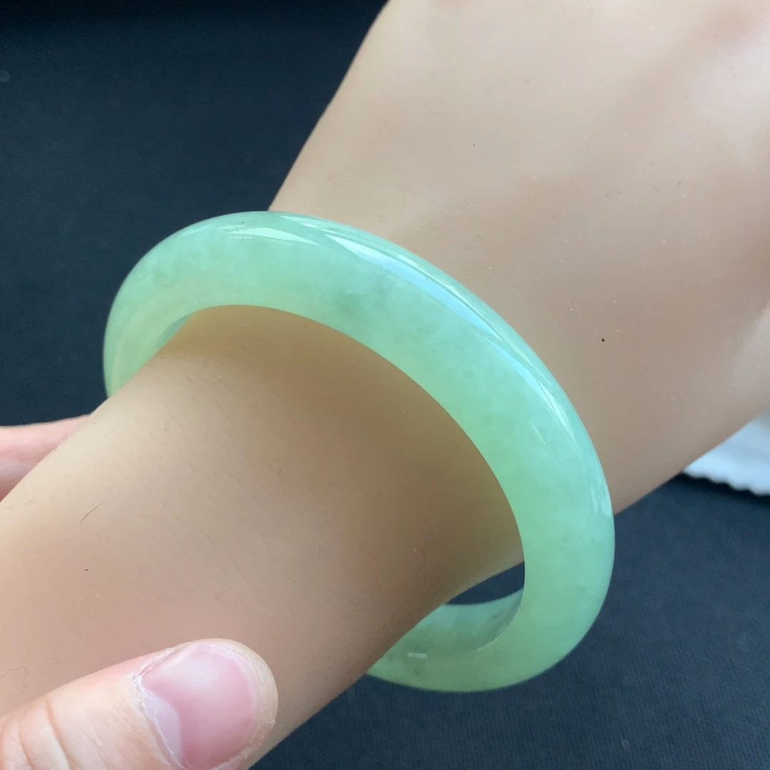 翡翠未镶嵌手镯94号57正