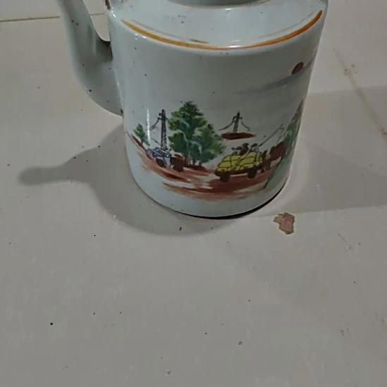 年***包有机玻璃精美摆件(不退换)