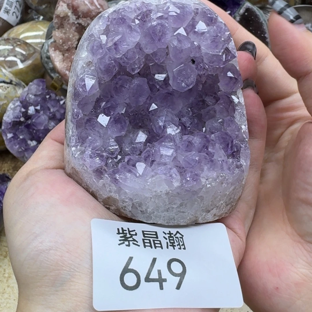 未镶嵌水晶大型摆件（非配饰）