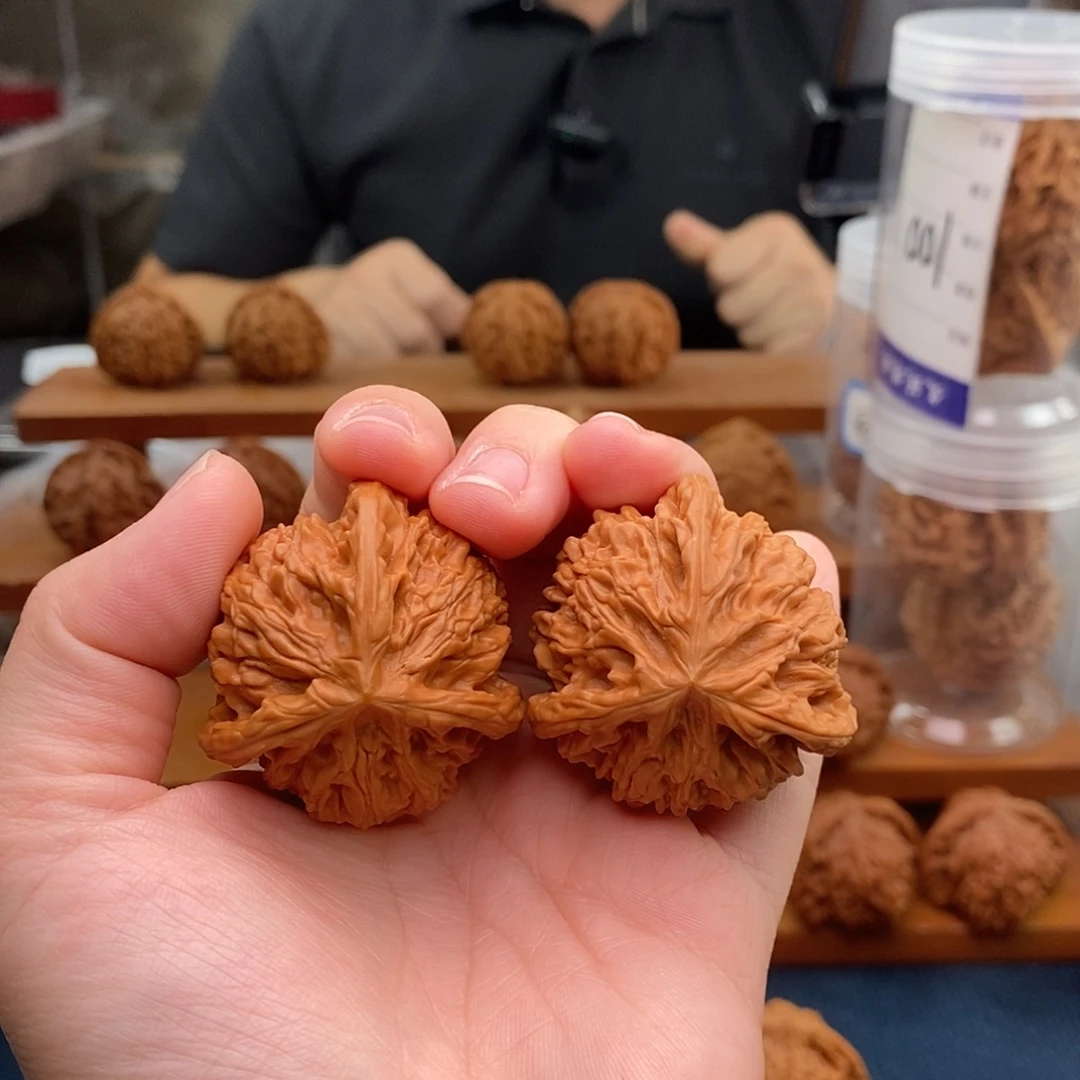 把件文玩核桃41文山奔