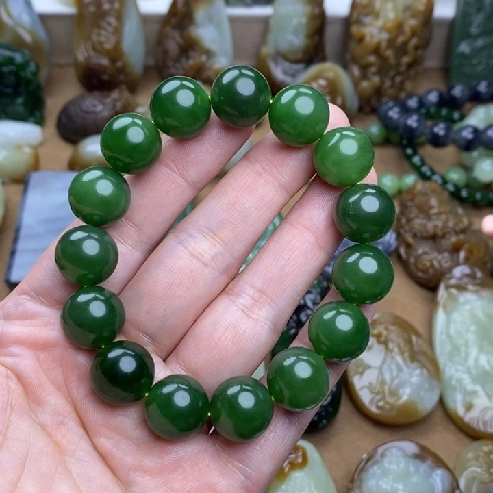 和田玉颈饰未镶嵌抚****社