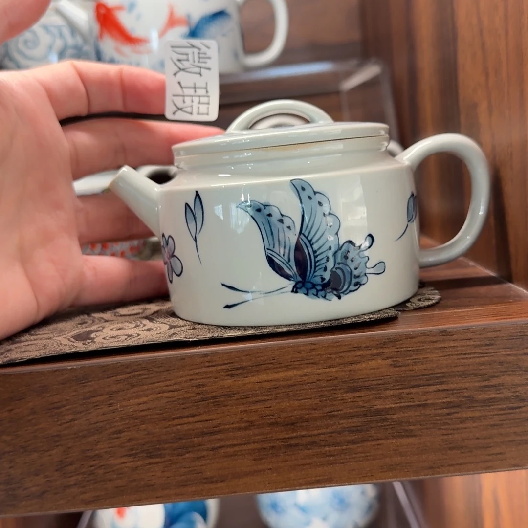 釉下手绘茶具微瑕