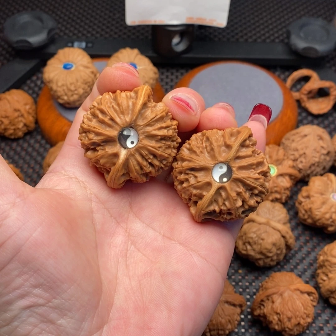 文玩核桃把件爆肉宫灯44尺