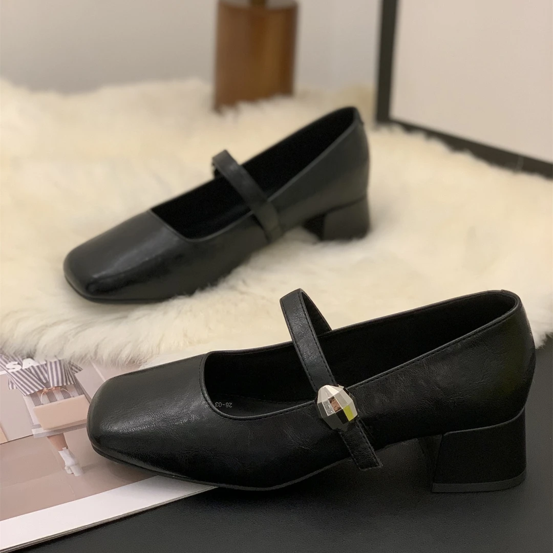 魔术贴粗跟单鞋女2025秋季新款气质方头浅口百搭法式复古玛丽珍鞋