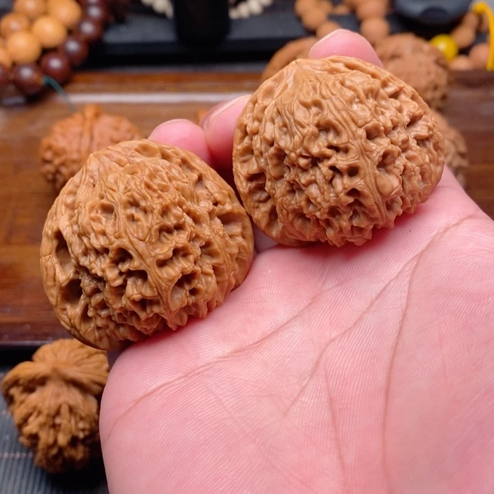 文玩核桃把件南疆石45