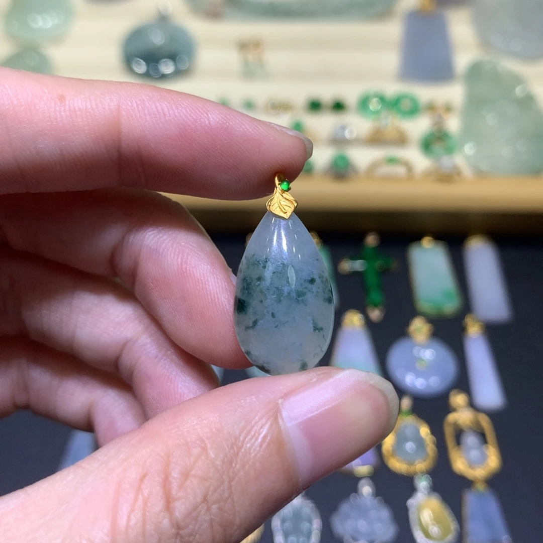 翡翠18K金镶嵌吊坠(不含链)