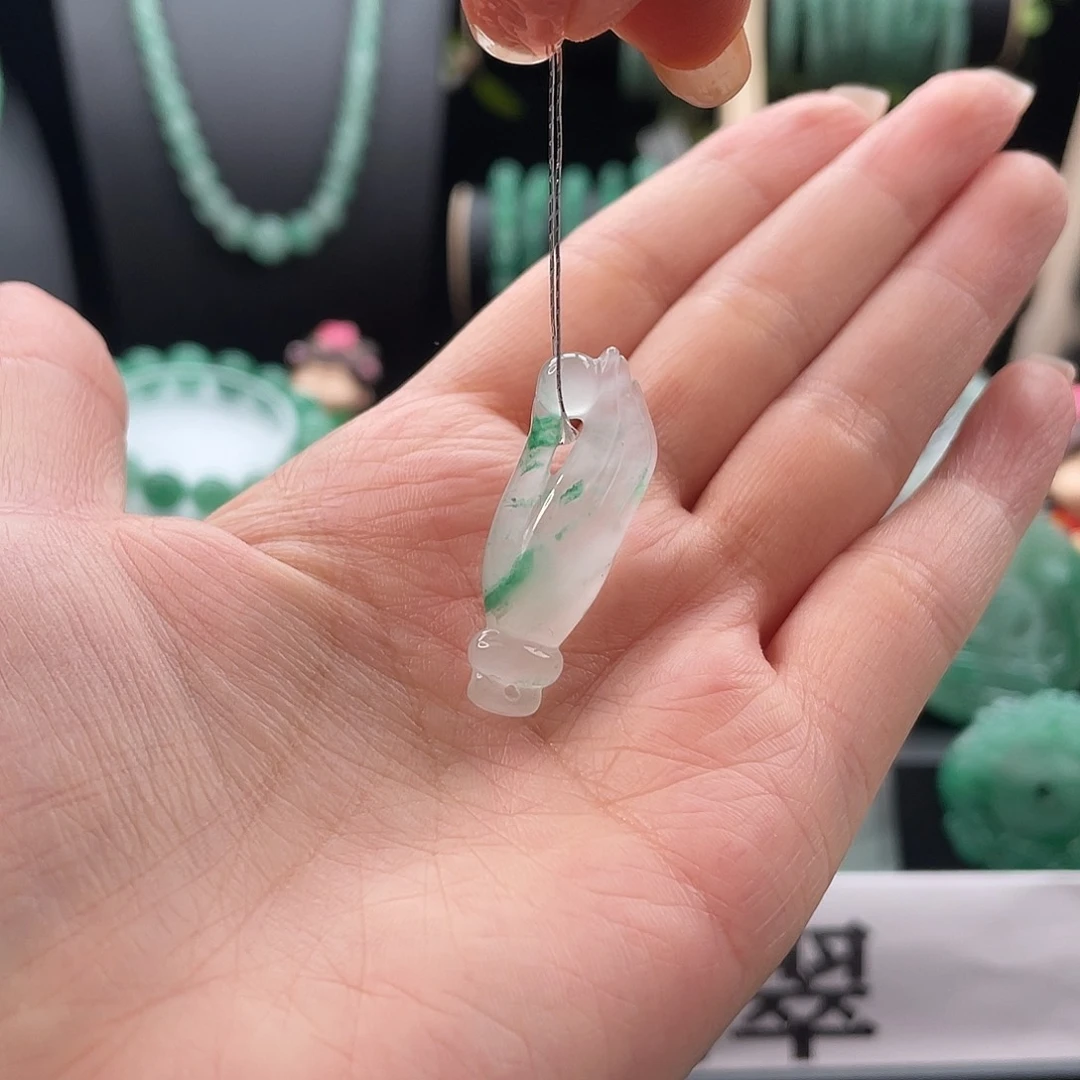 石英质玉未镶嵌吊坠(赠链)已****.