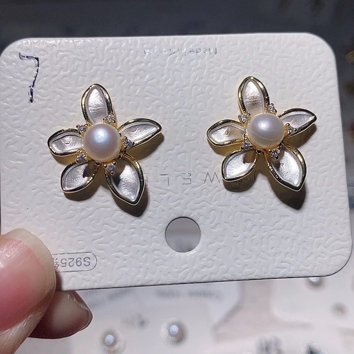 耳饰未镶嵌淡水珍珠