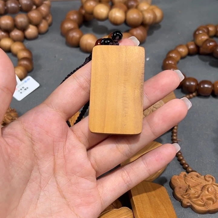 九***狐其他檀香木无事牌351