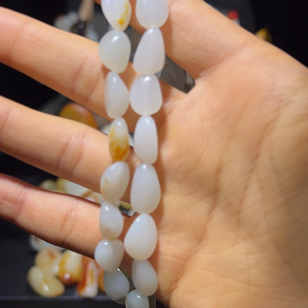 和田玉未镶嵌挂件64.8克