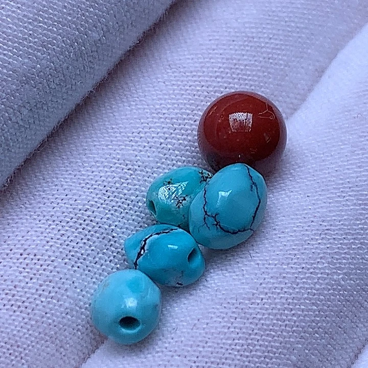 南红玛瑙未镶嵌珠宝奇石