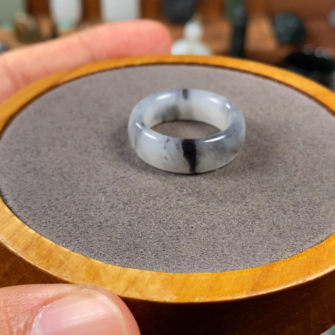 颈饰未镶嵌和田玉我****光