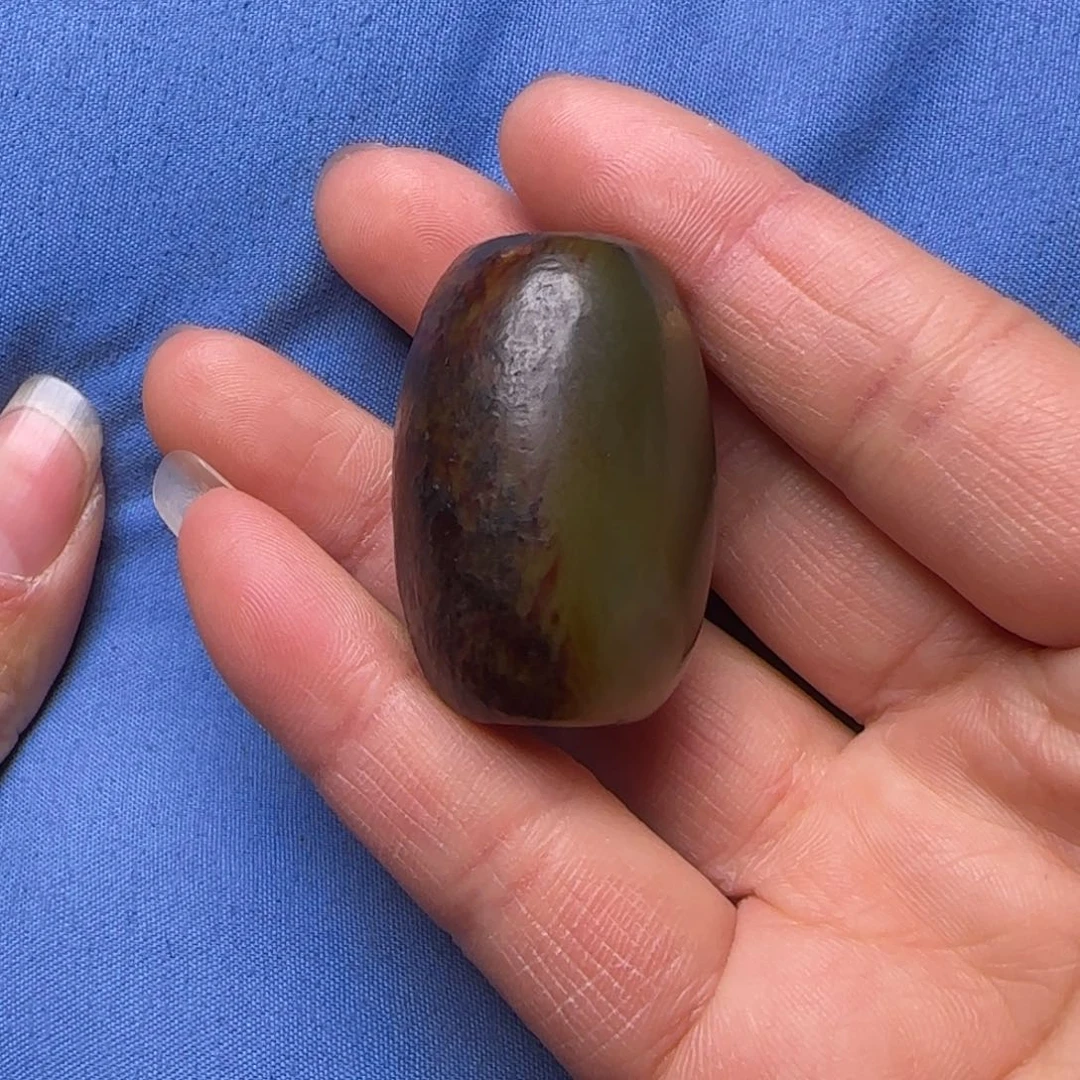 岫岩河磨玉（透闪石质玉）颈饰未镶嵌