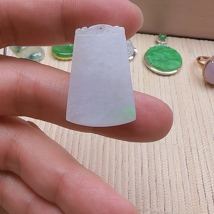 翡翠颈饰未镶嵌1111111111111