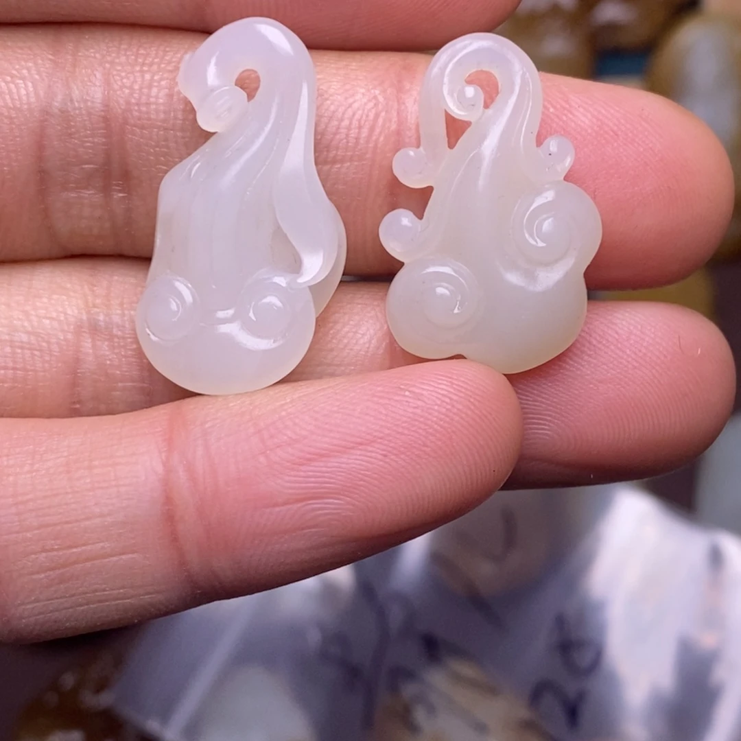 和田玉吊坠(不含链)未镶嵌新疆和田玉且末料